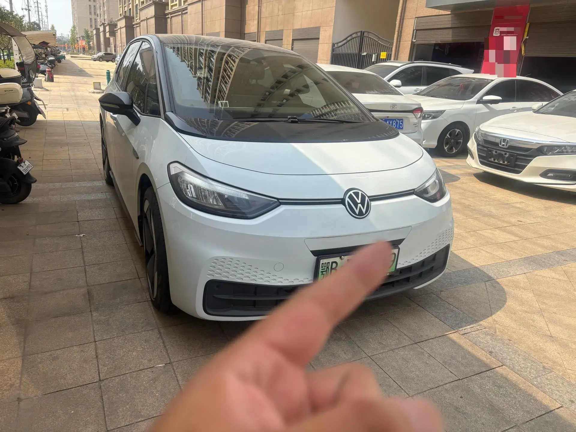 2023 VOLKSWAGEN ID.3 thumbnail 2