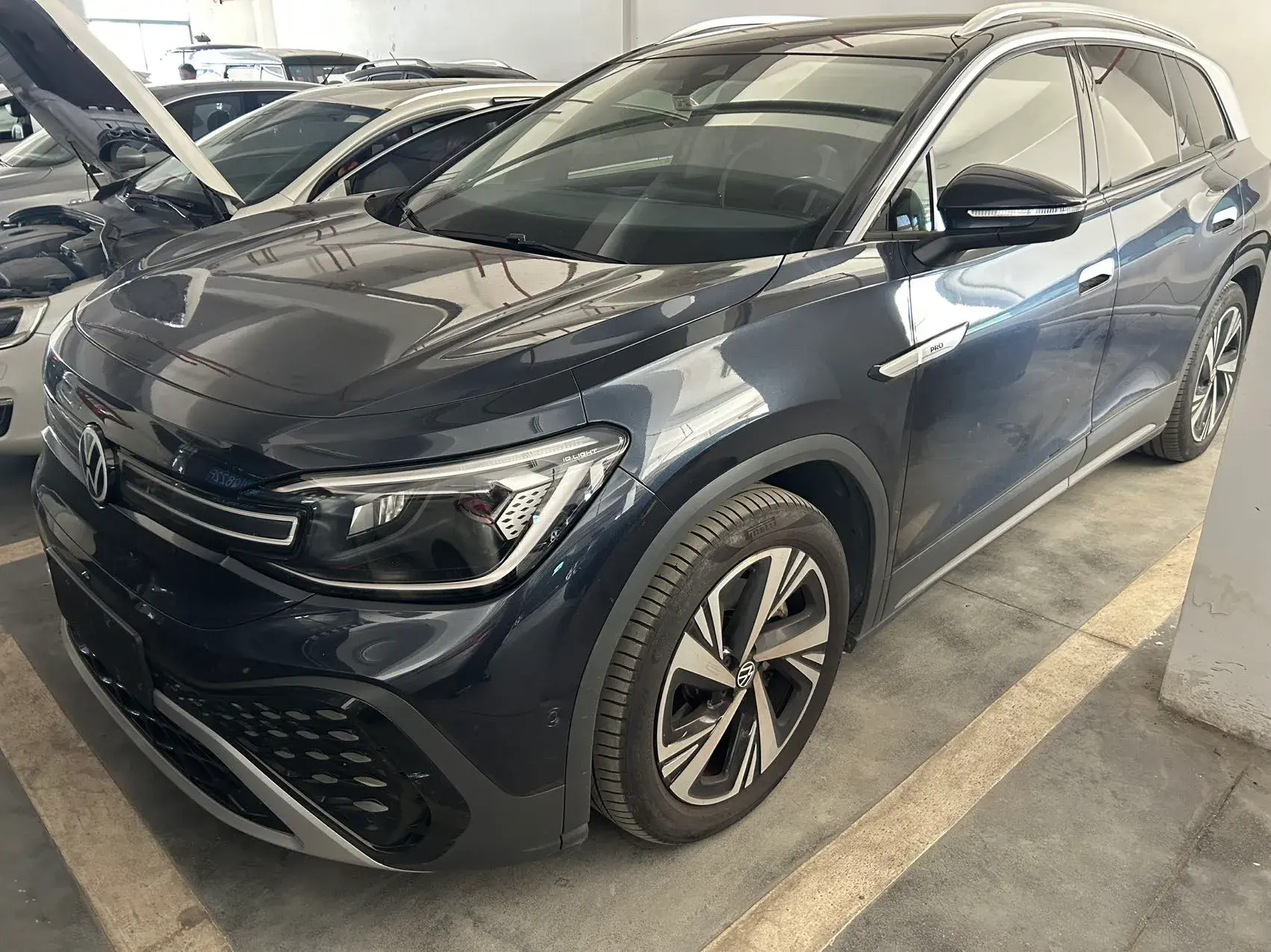 2022 VOLKSWAGEN ID.6 view 1