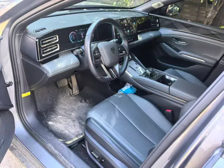 2024 BYD QIN thumbnail 4