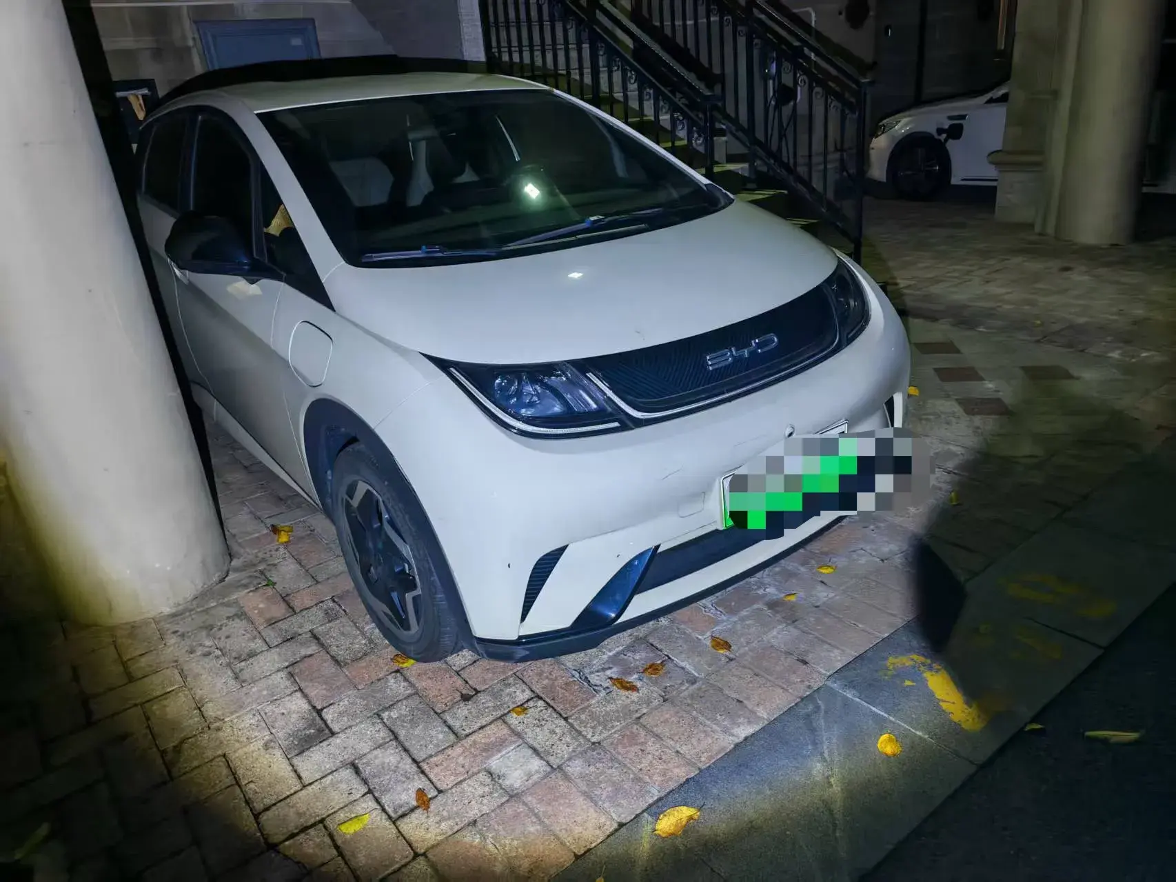 2021 BYD DOLPHIN thumbnail 4