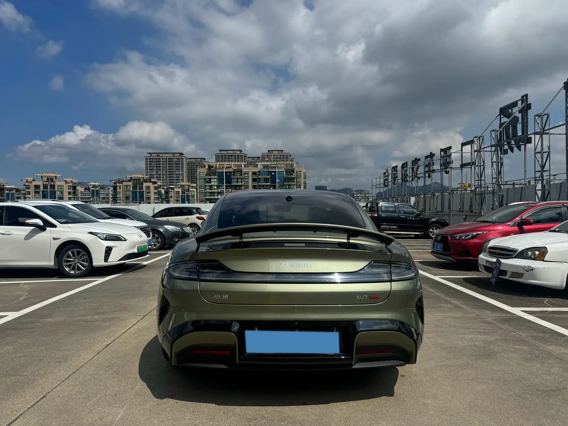 2024 MI SU7 thumbnail 4