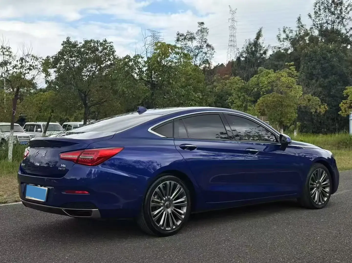 2020 HONGQI H5 thumbnail 4