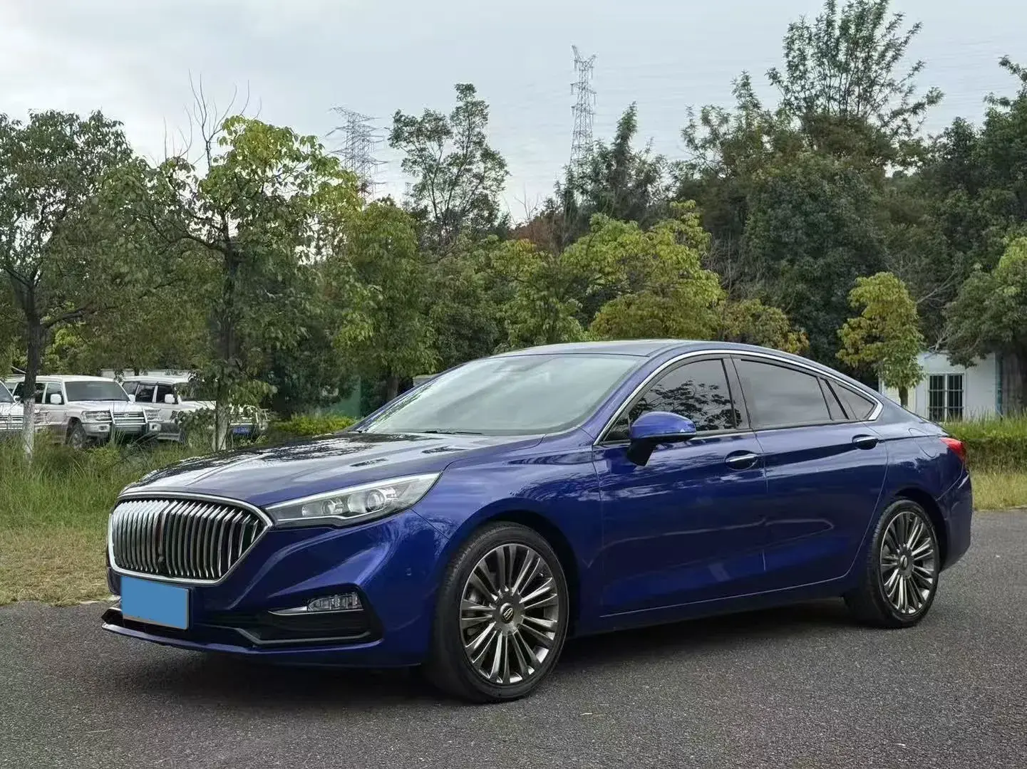 2020 HONGQI H5 view 1