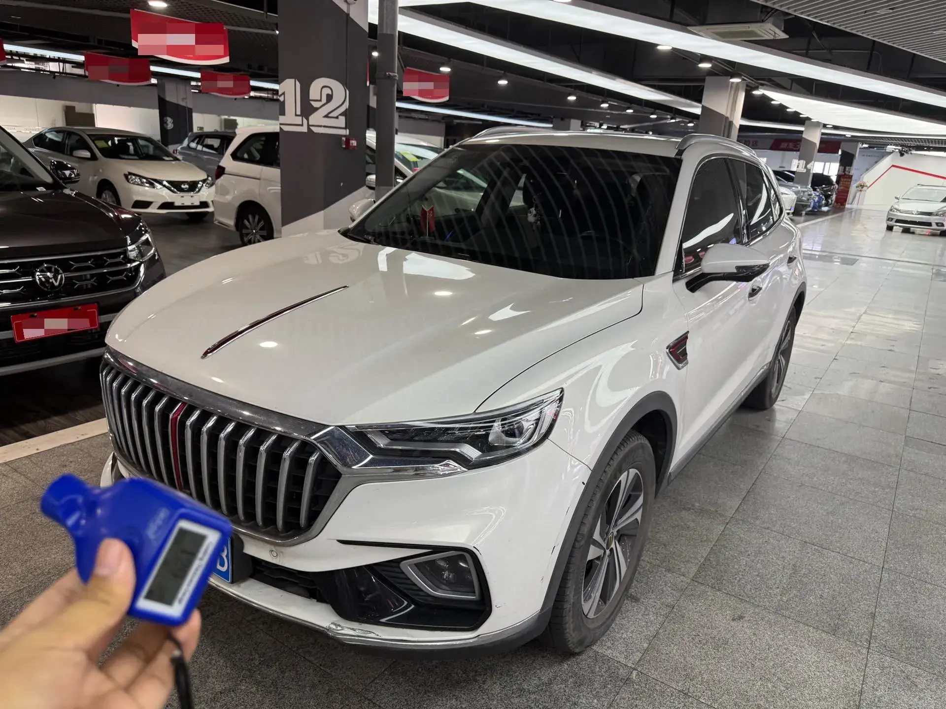 2019 HONGQI HS5 view 1