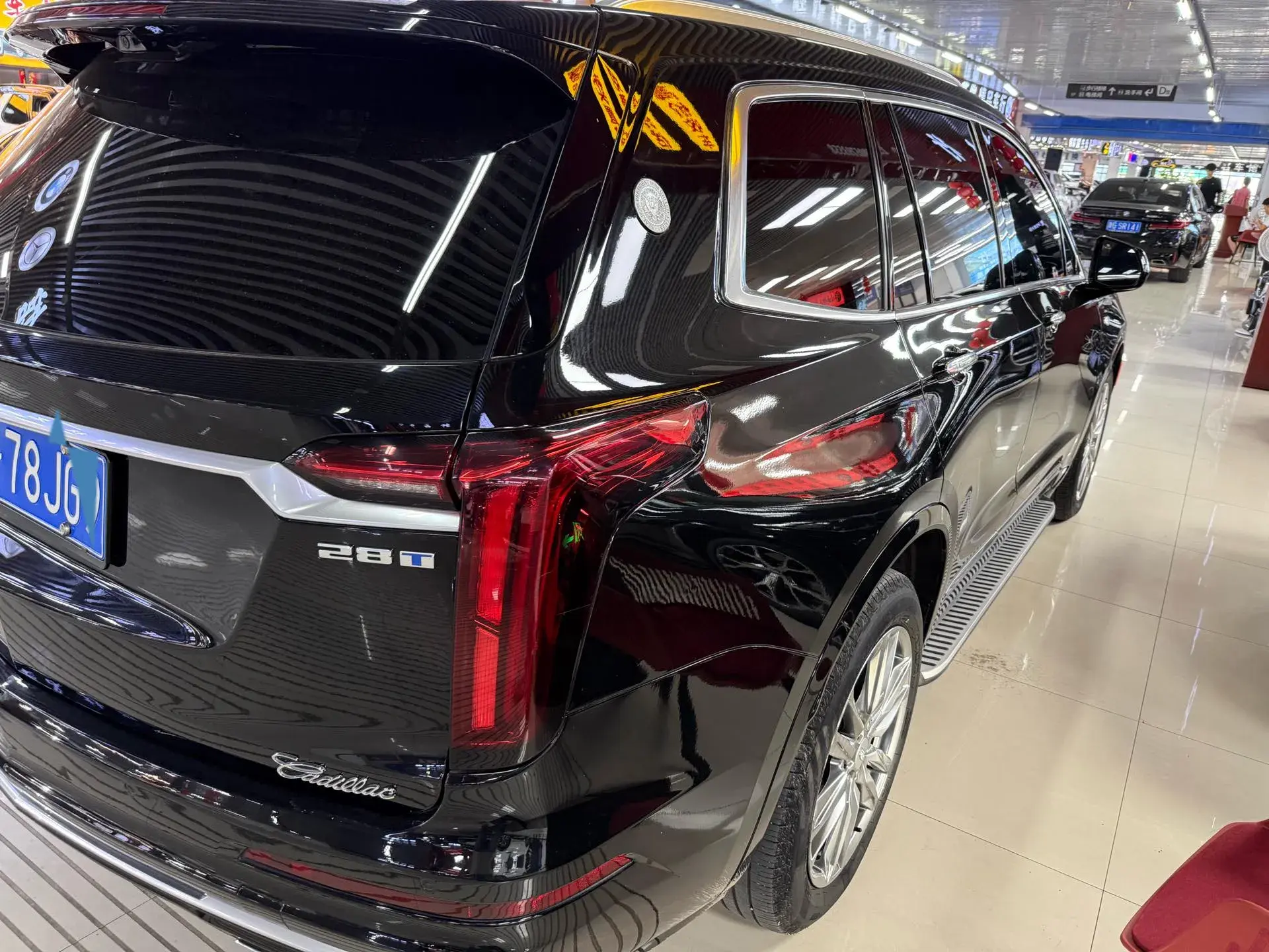 2022 CADILLAC XT6 thumbnail 3