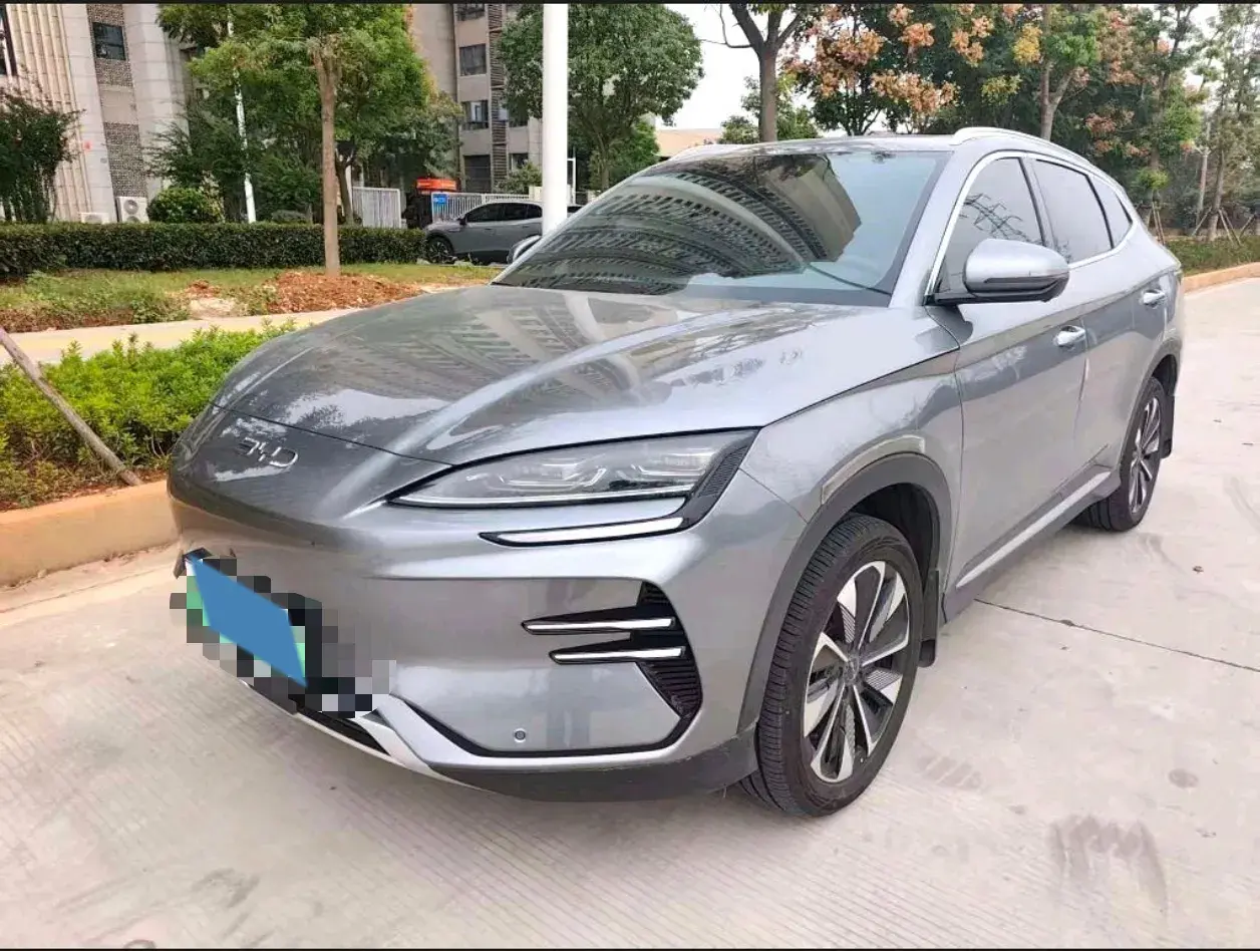 2025 BYD SONG view 1