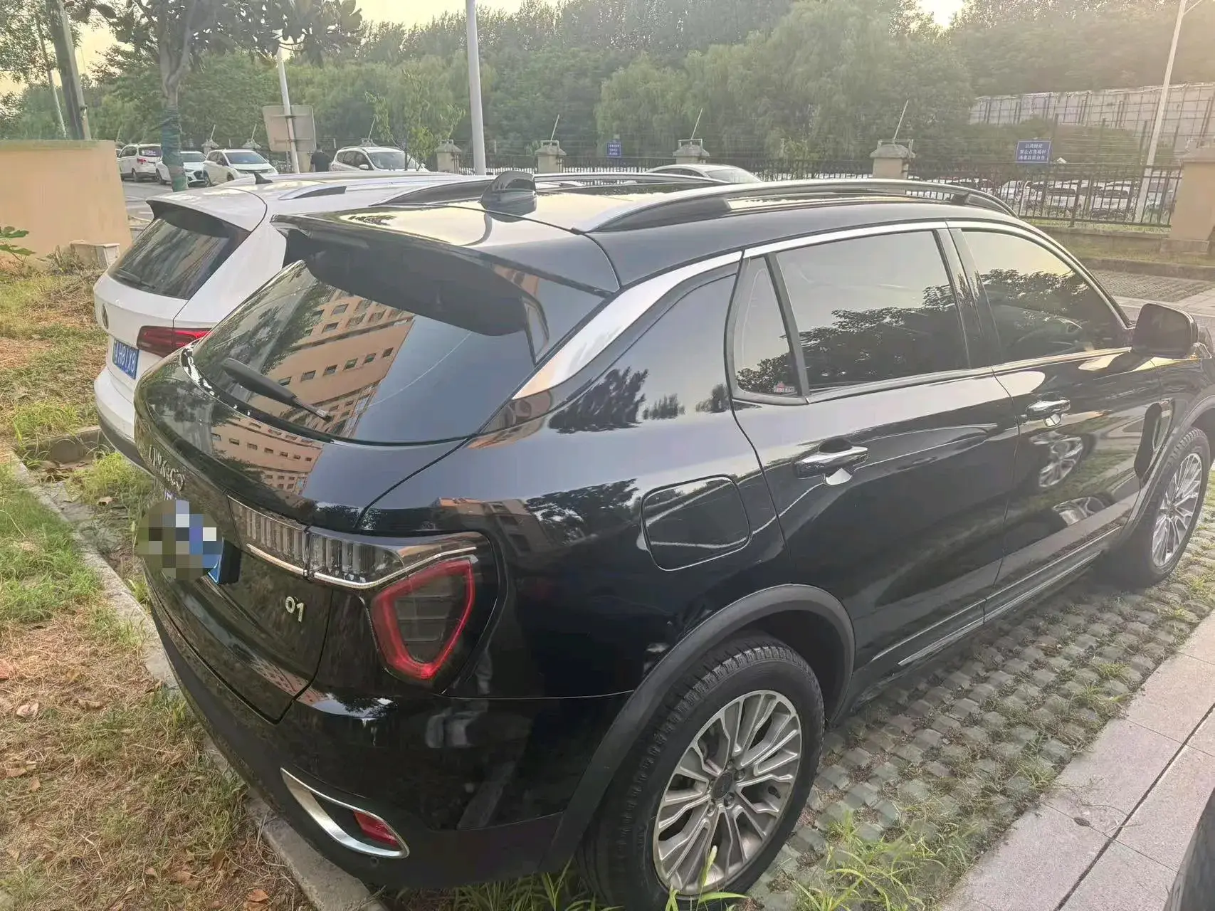 2018 LYNK&CO 01 thumbnail 2