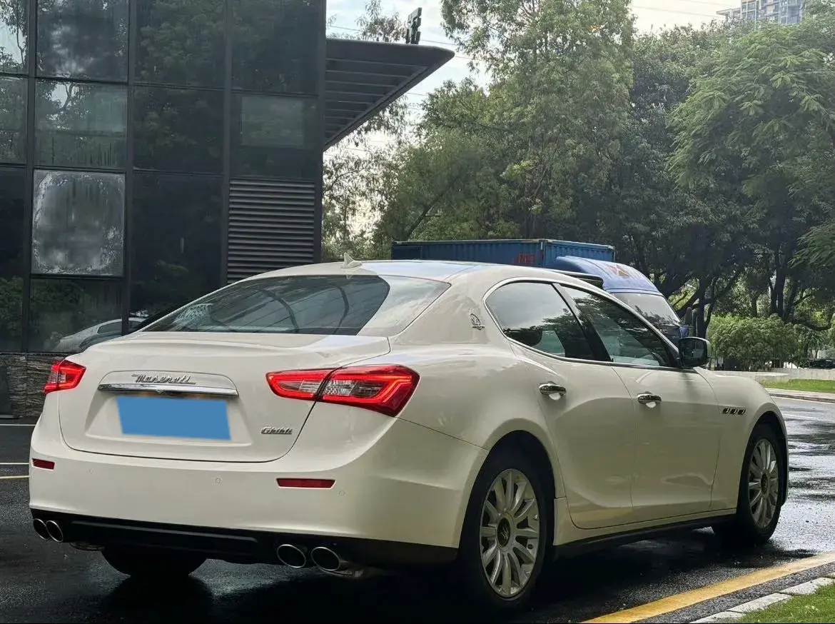 2018 MASERATI GHIBLI thumbnail 4