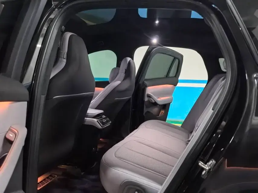 2024 NIO EC6 thumbnail 4