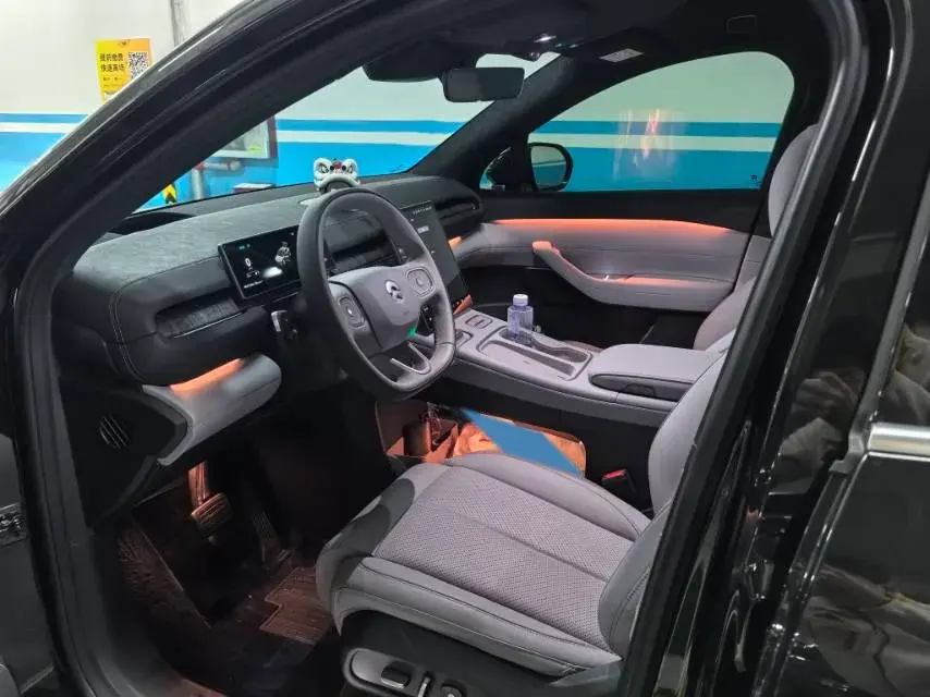 2024 NIO EC6 thumbnail 3