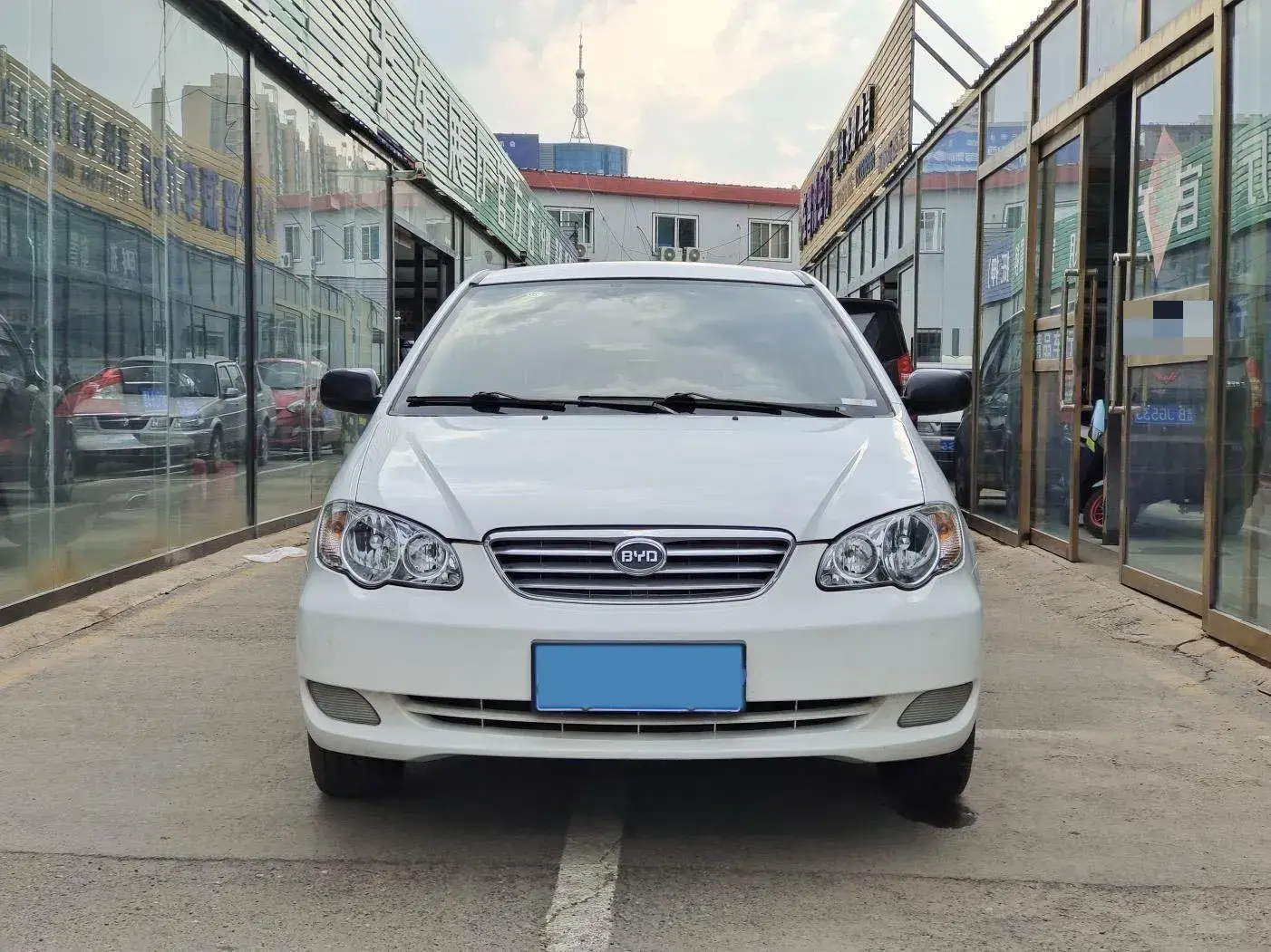 2020 BYD F3 thumbnail 2