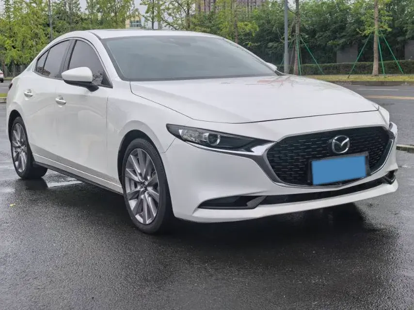 2020 MAZDA 3 thumbnail 3