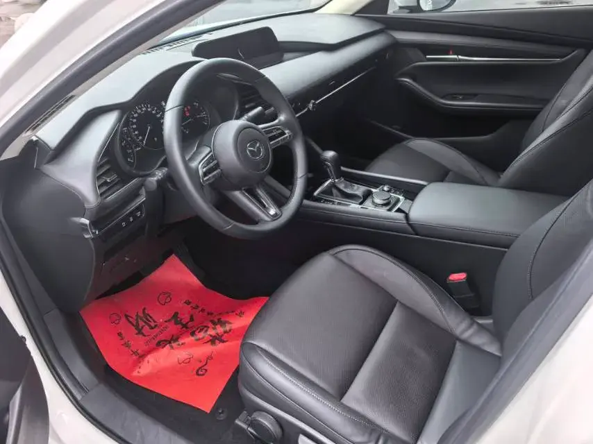 2020 MAZDA 3 thumbnail 4