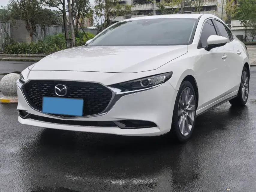 2020 MAZDA 3 view 1