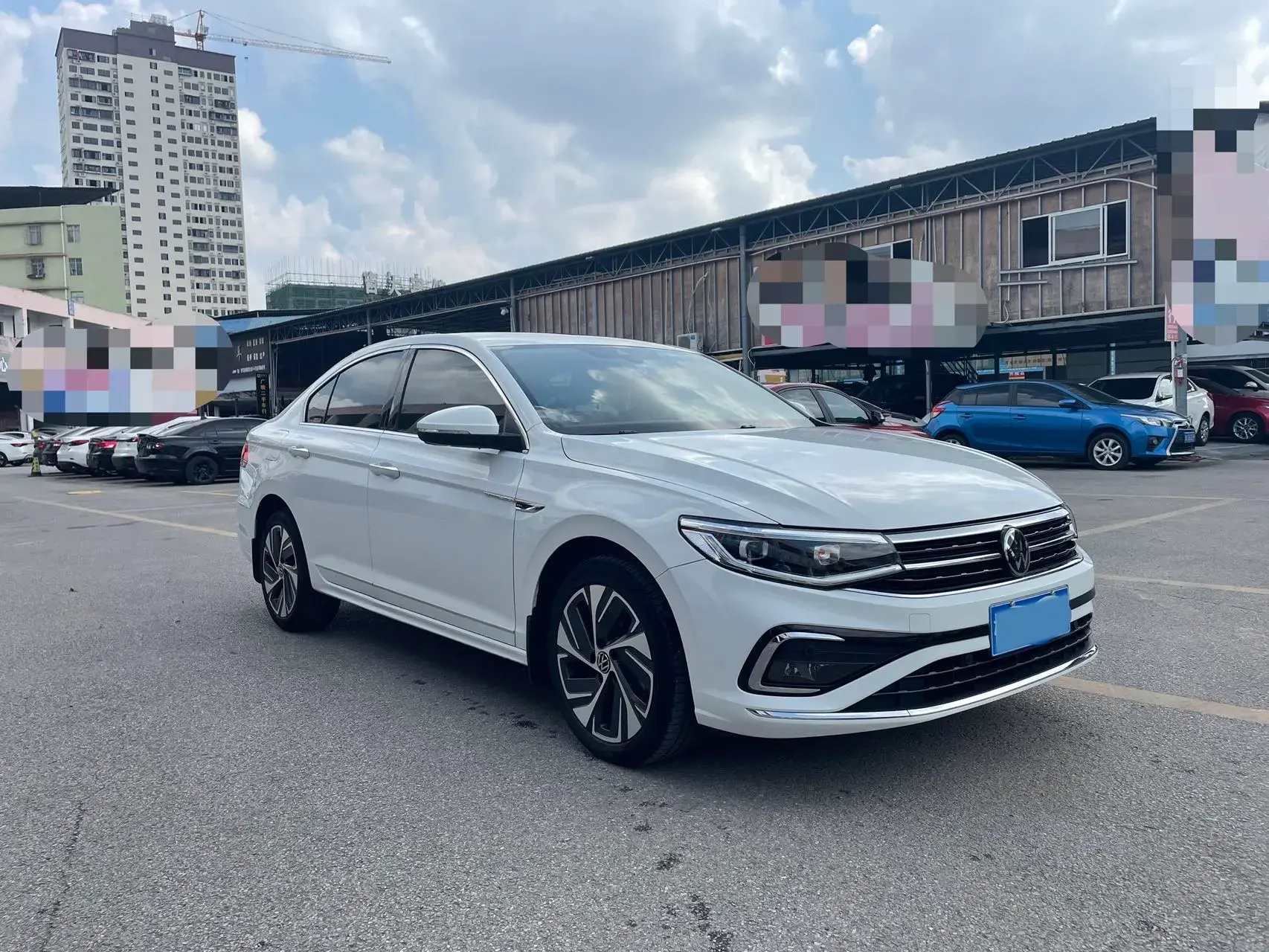 2023 VOLKSWAGEN BORA thumbnail 3