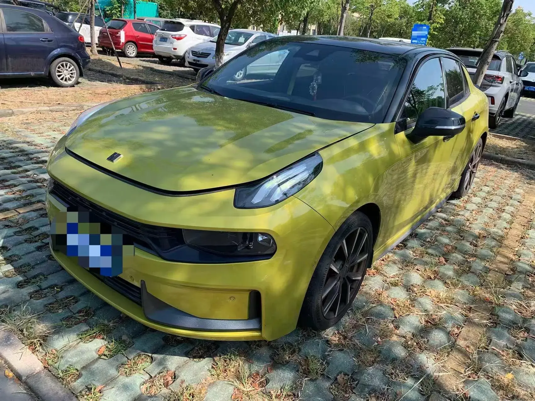 2020 LYNK&CO 03 view 1