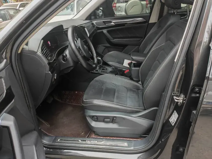 2019 VOLKSWAGEN TAYRON thumbnail 4