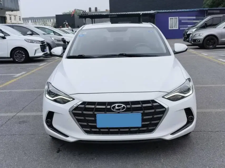 2019 HYUNDAI ELANTRA thumbnail 2