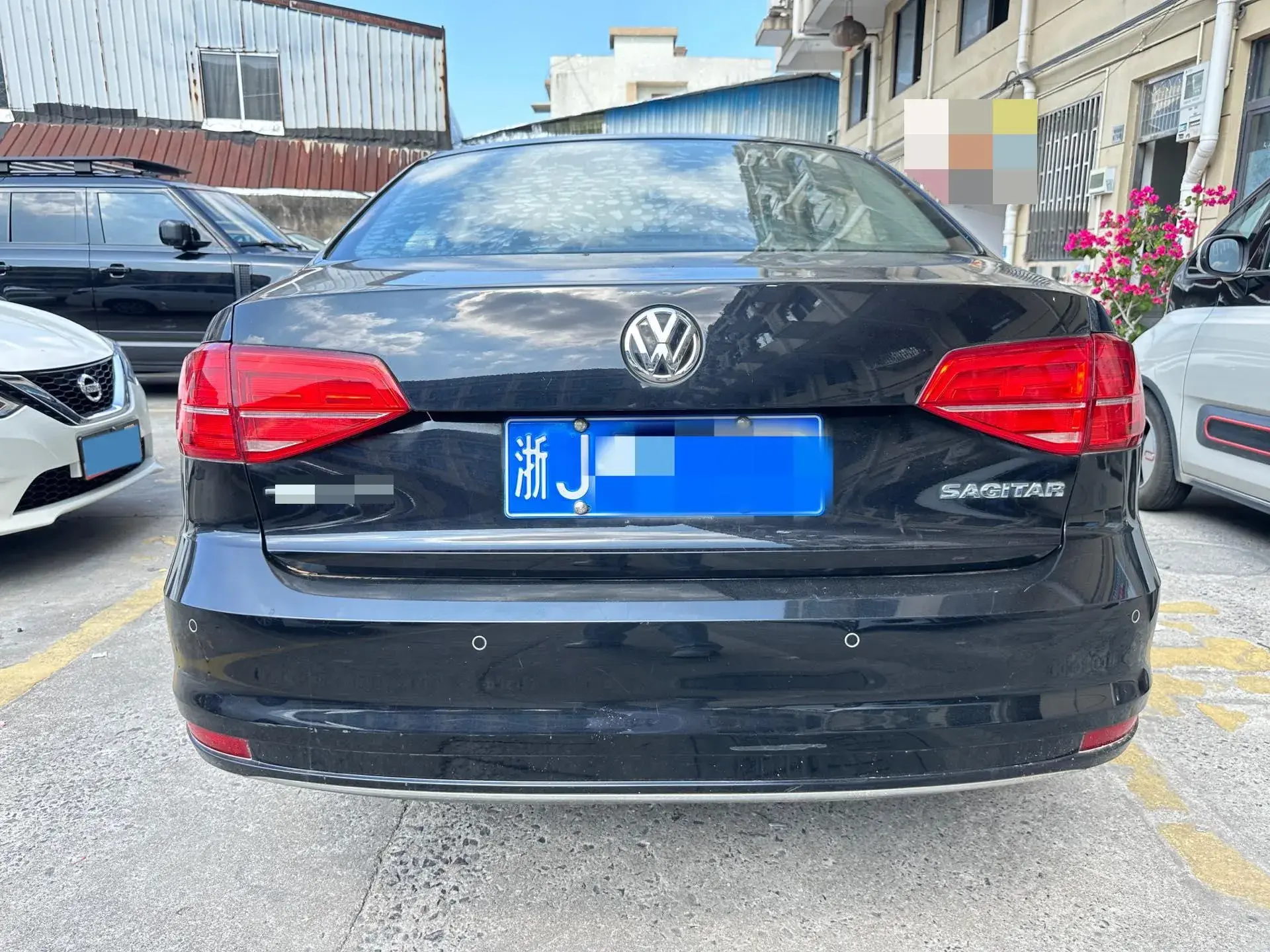 2018 VOLKSWAGEN SAGITAR thumbnail 3