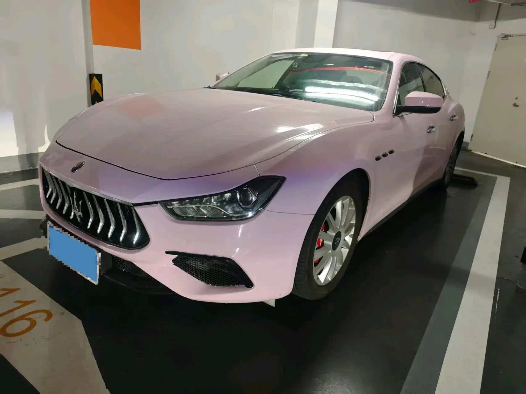 2017 MASERATI GHIBLI view 1