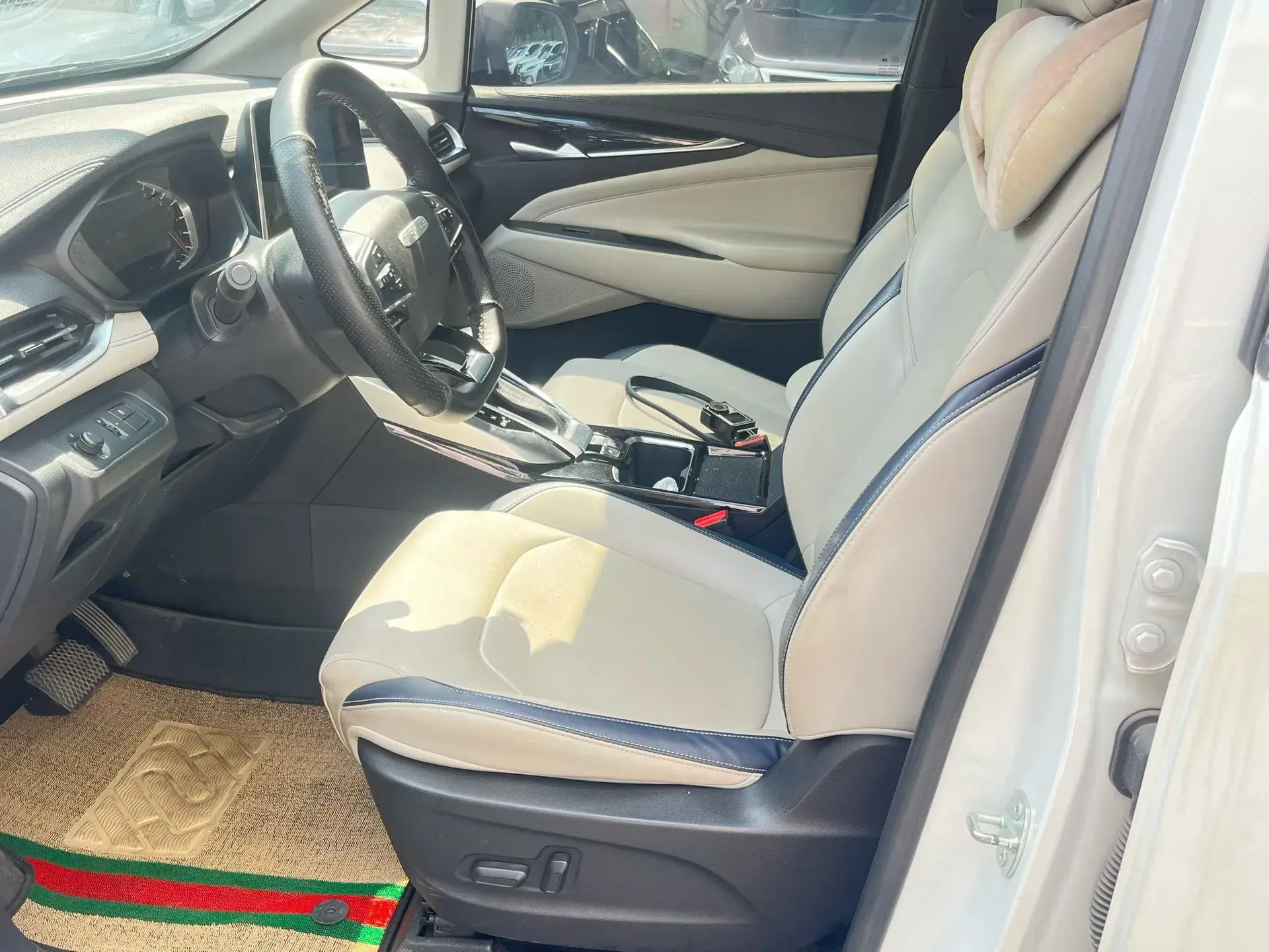 2019 MAXUS G50 thumbnail 2