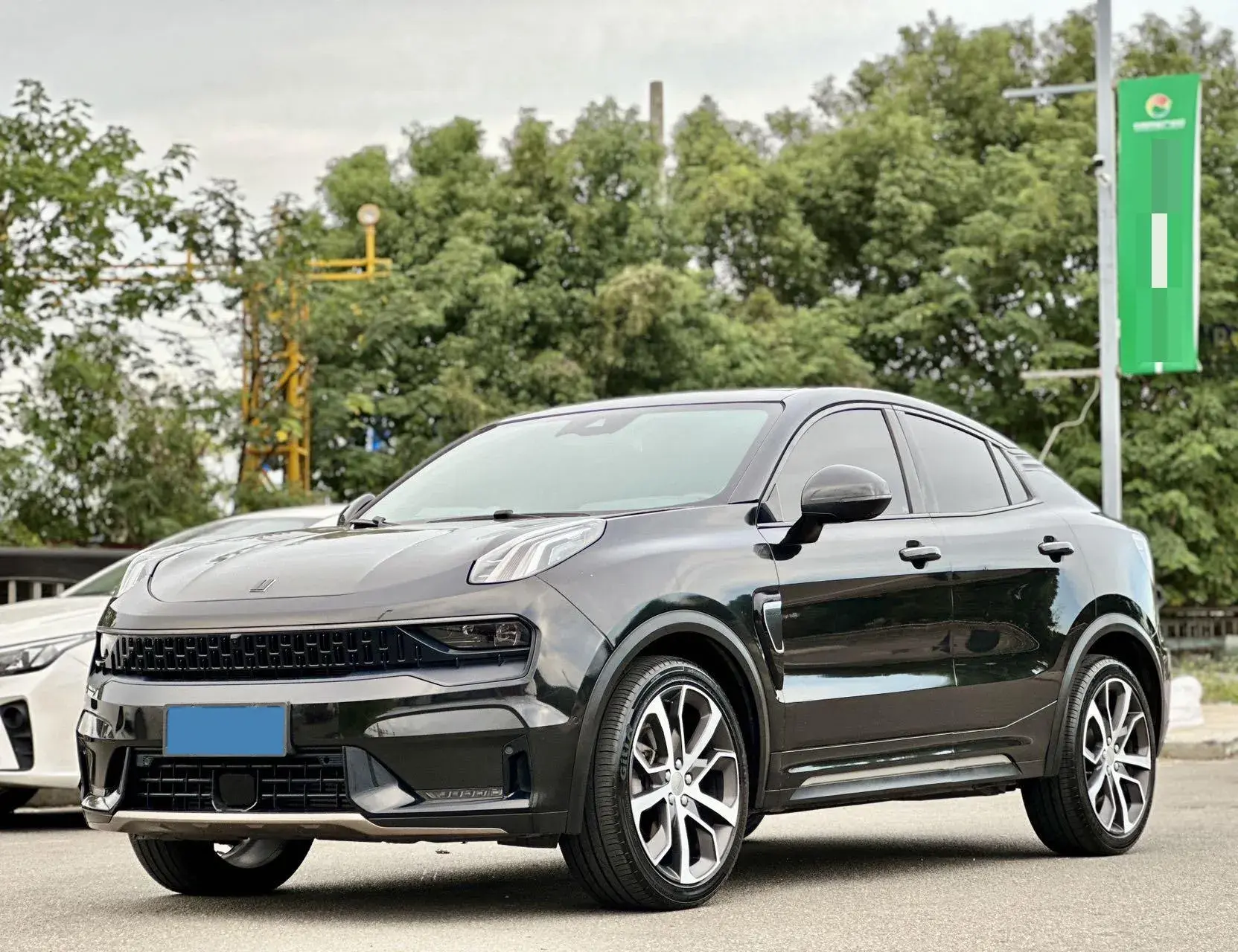 2020 LYNK&CO 05 view 1
