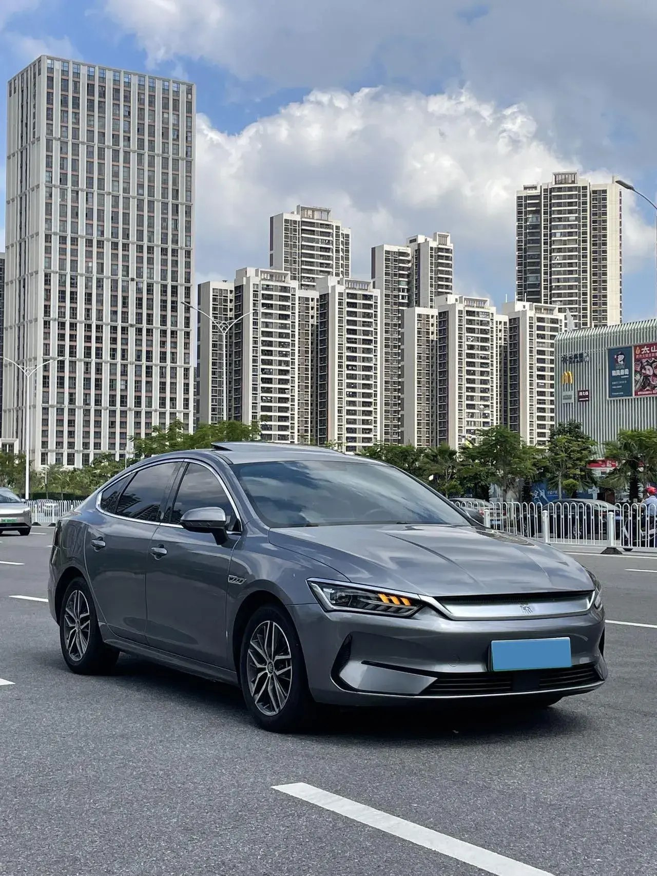 2021 BYD QIN thumbnail 3