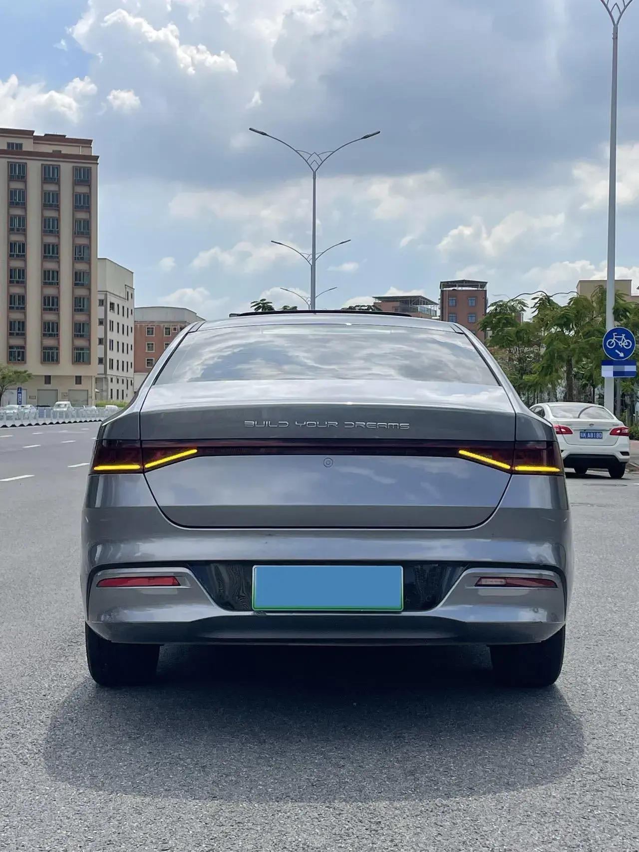 2021 BYD QIN thumbnail 4