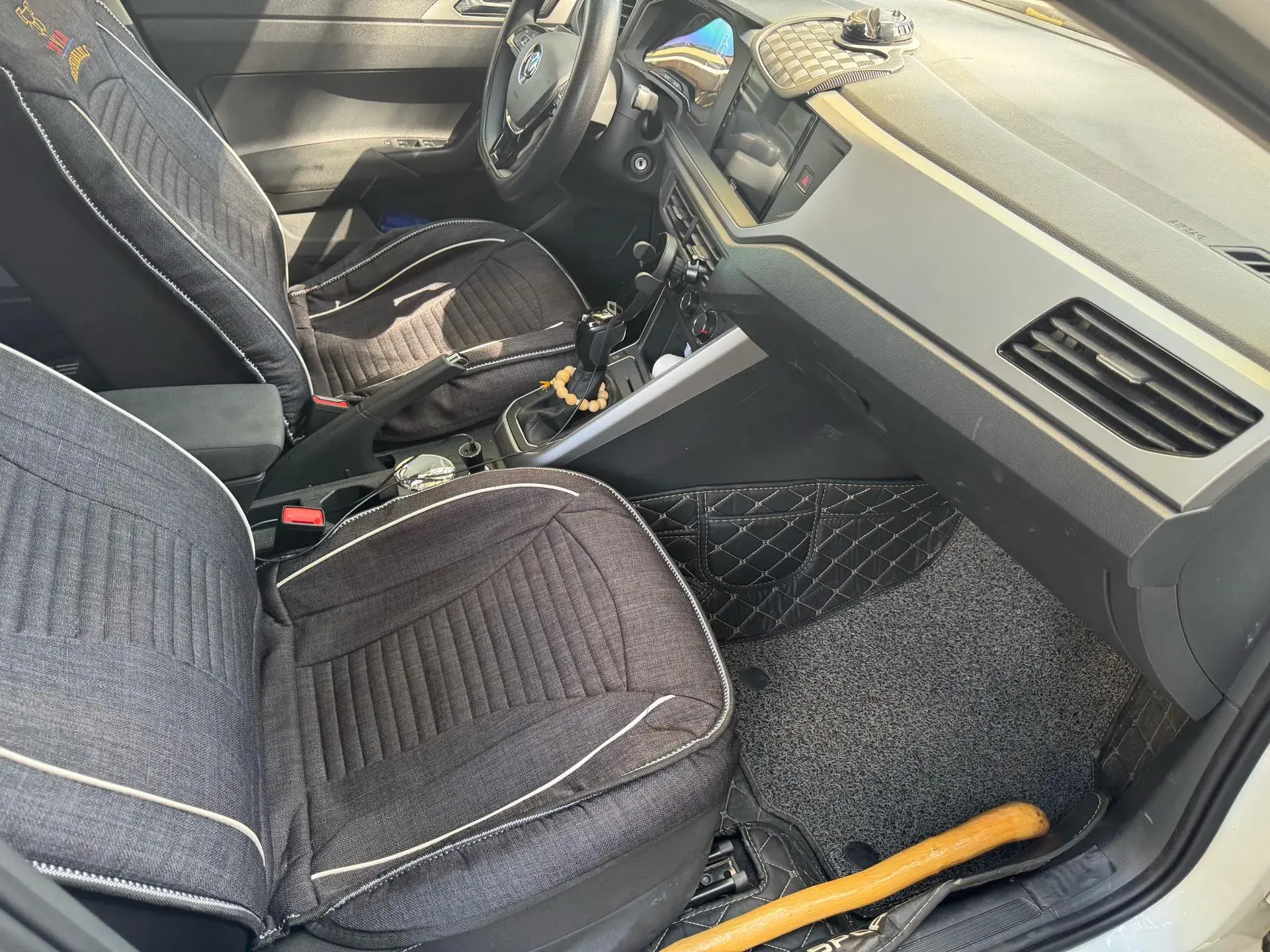 2021 VOLKSWAGEN POLO thumbnail 4