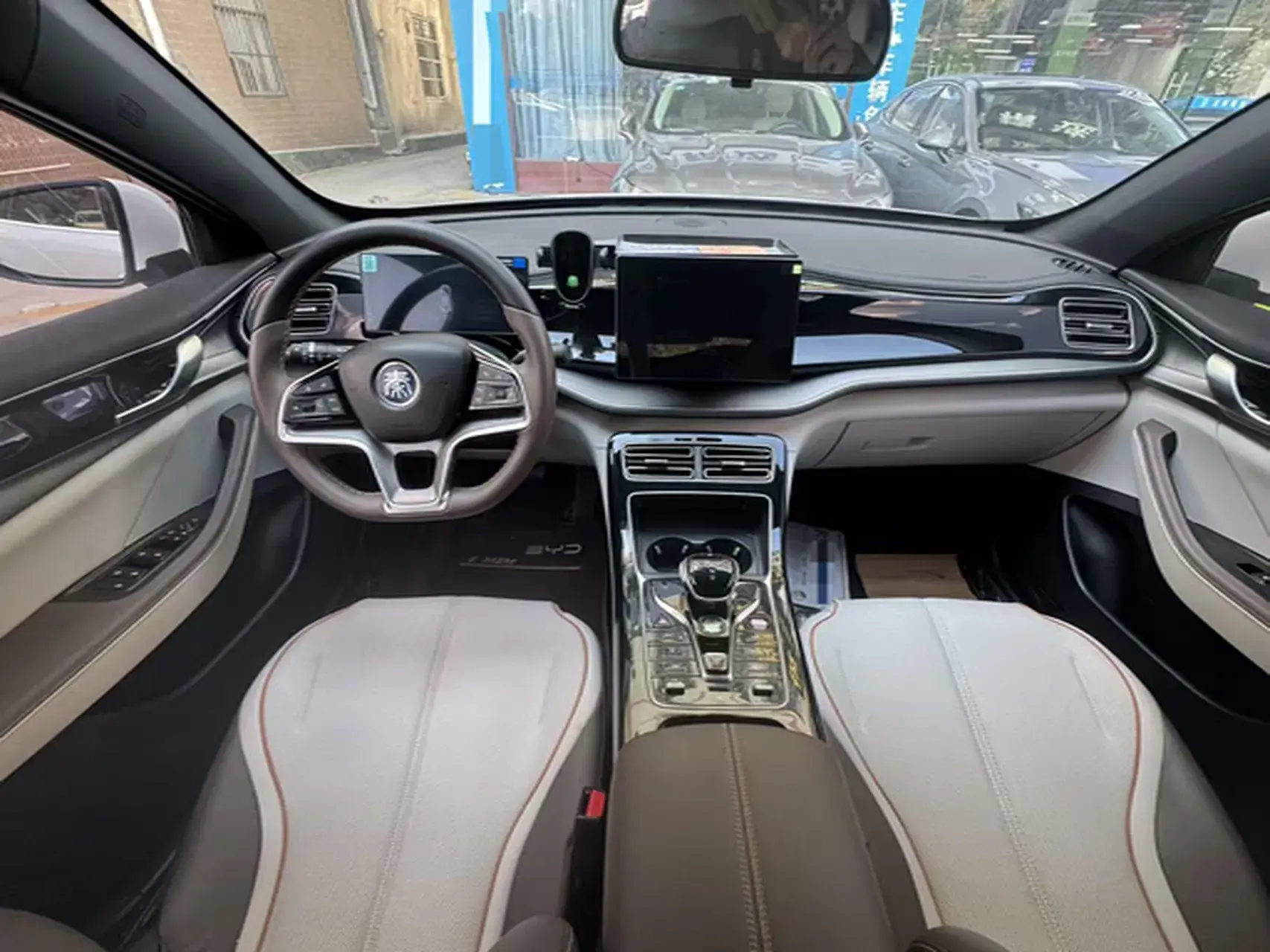 2023 BYD QIN thumbnail 3