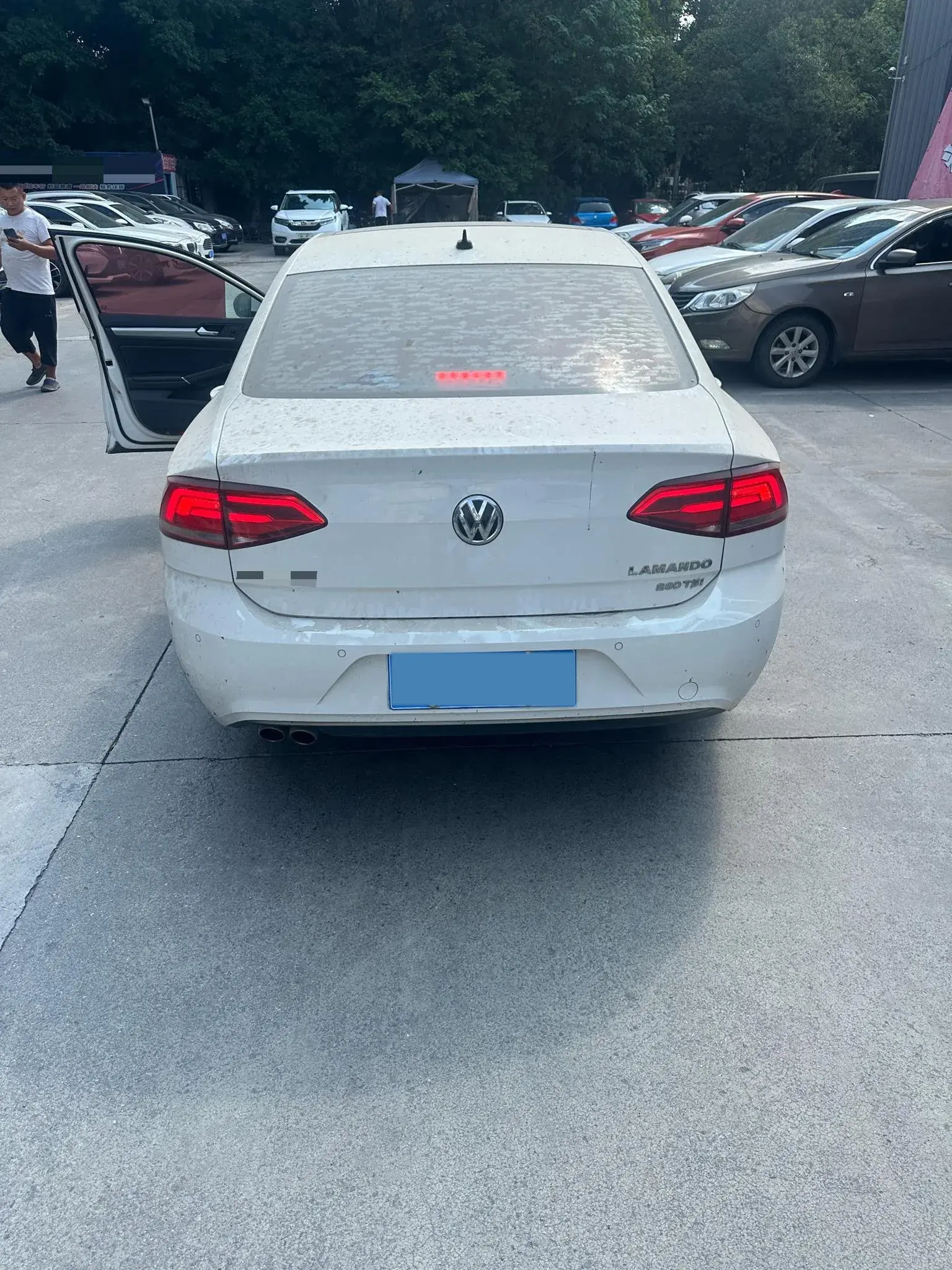 2018 VOLKSWAGEN LAMANDO thumbnail 4