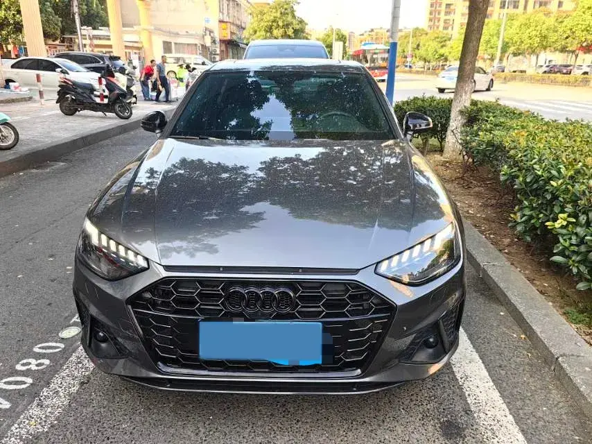 2024 AUDI A4L thumbnail 3