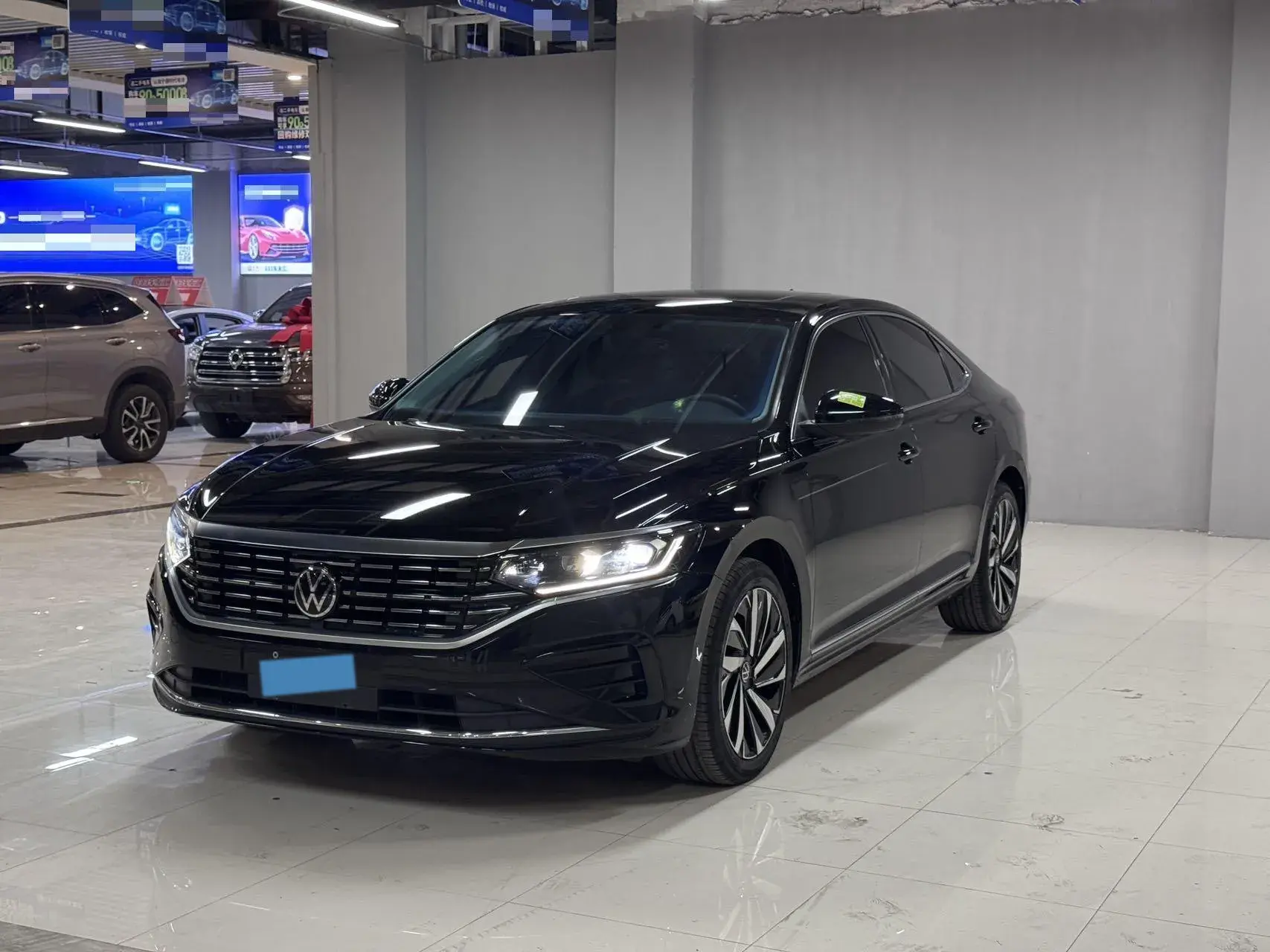 2023 VOLKSWAGEN PASSAT view 1