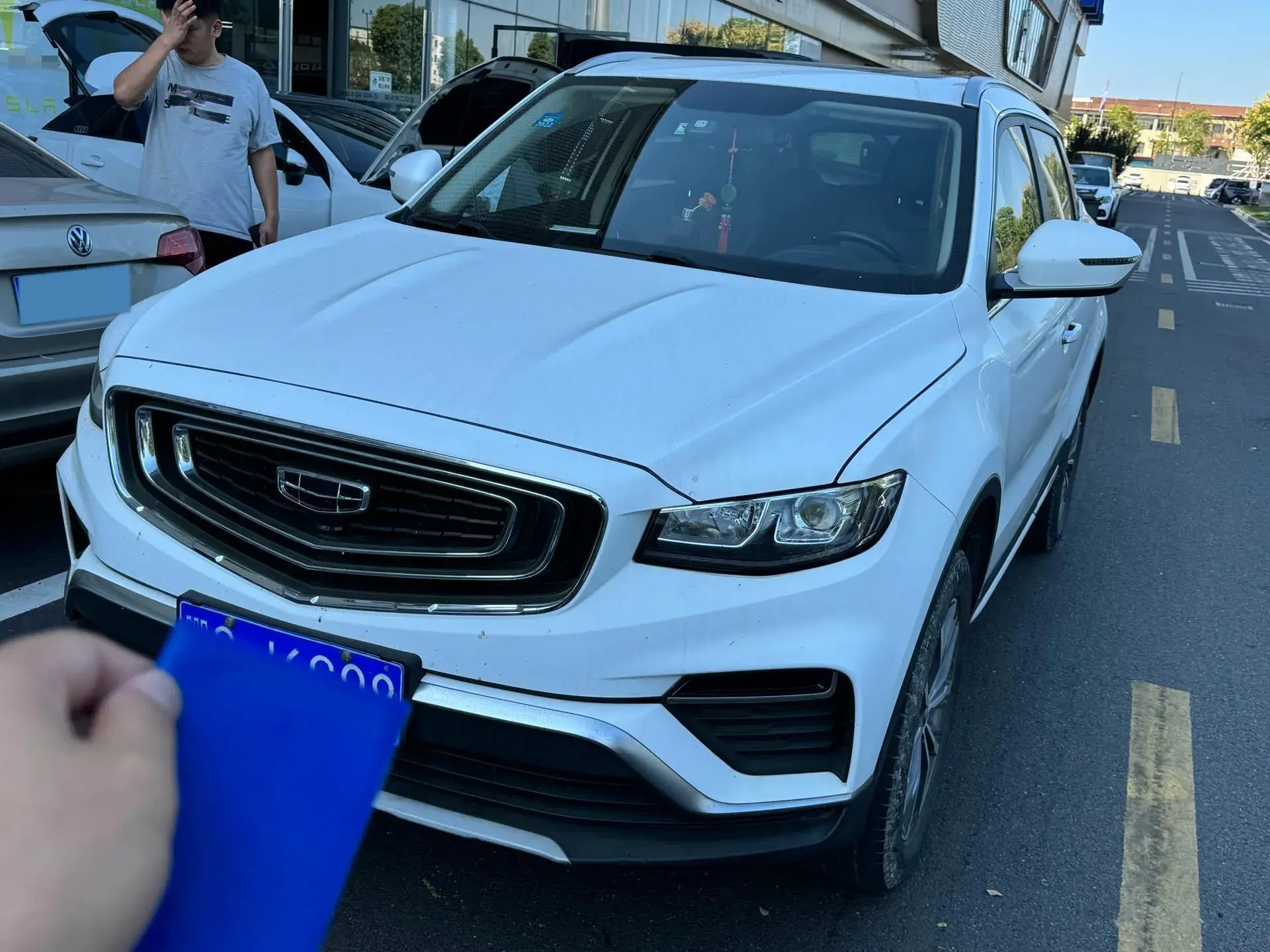 2020 GEELY AZKARRA view 1