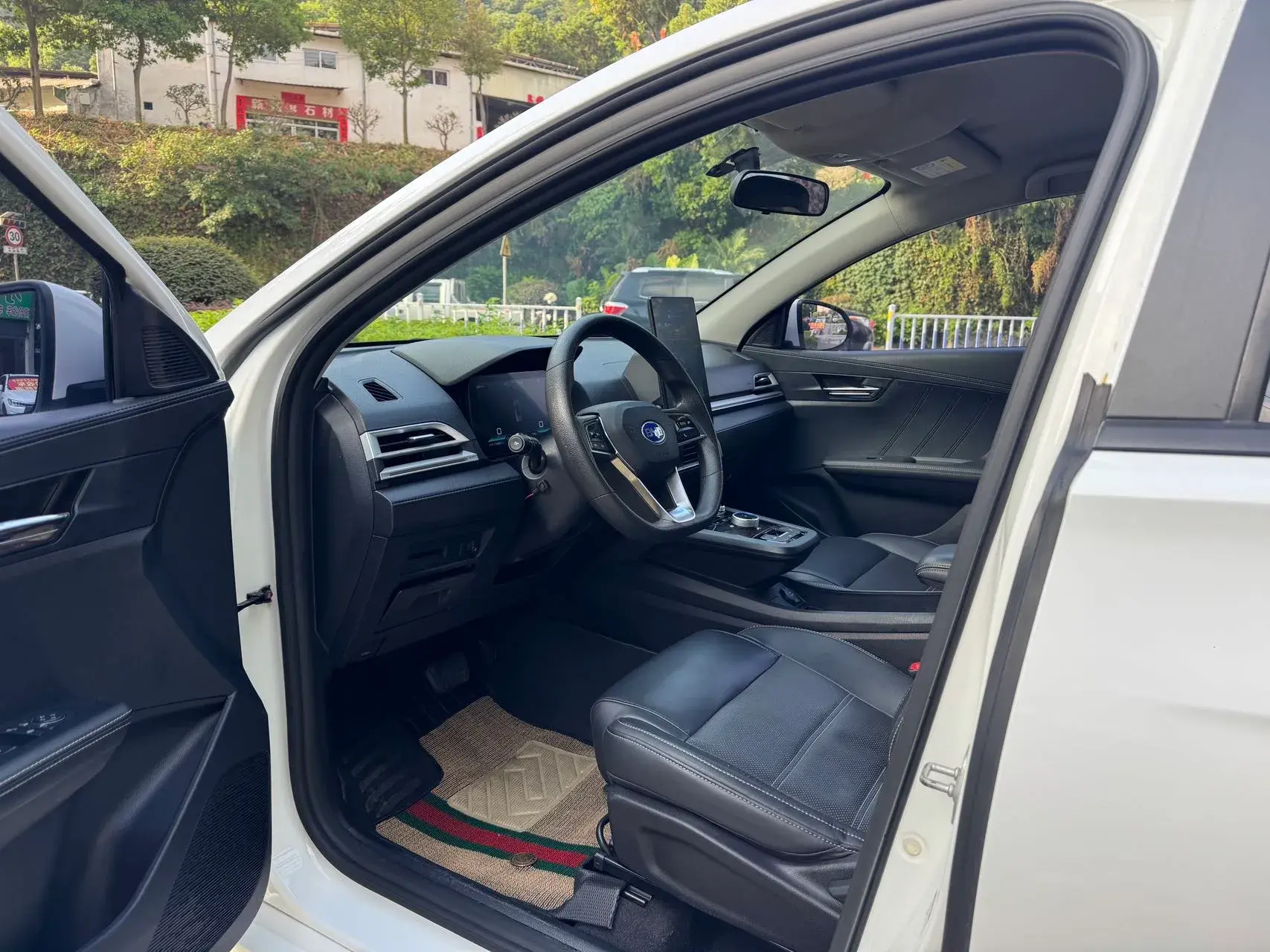 2021 BYD E3 thumbnail 4