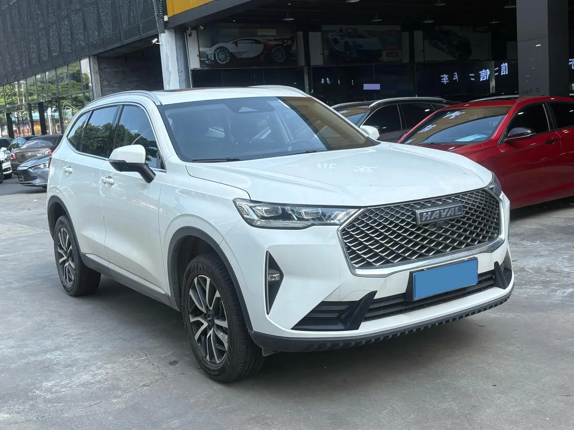 2024 HAVAL H6 thumbnail 3