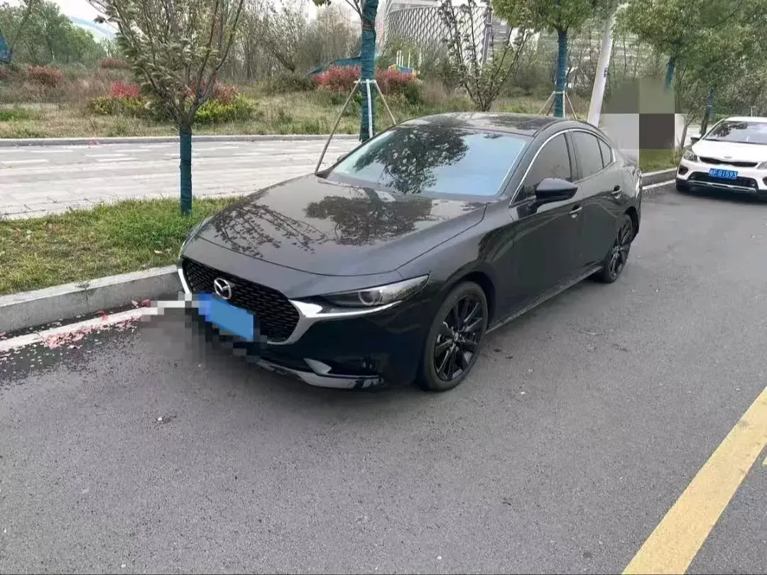 2023 MAZDA 3 view 1