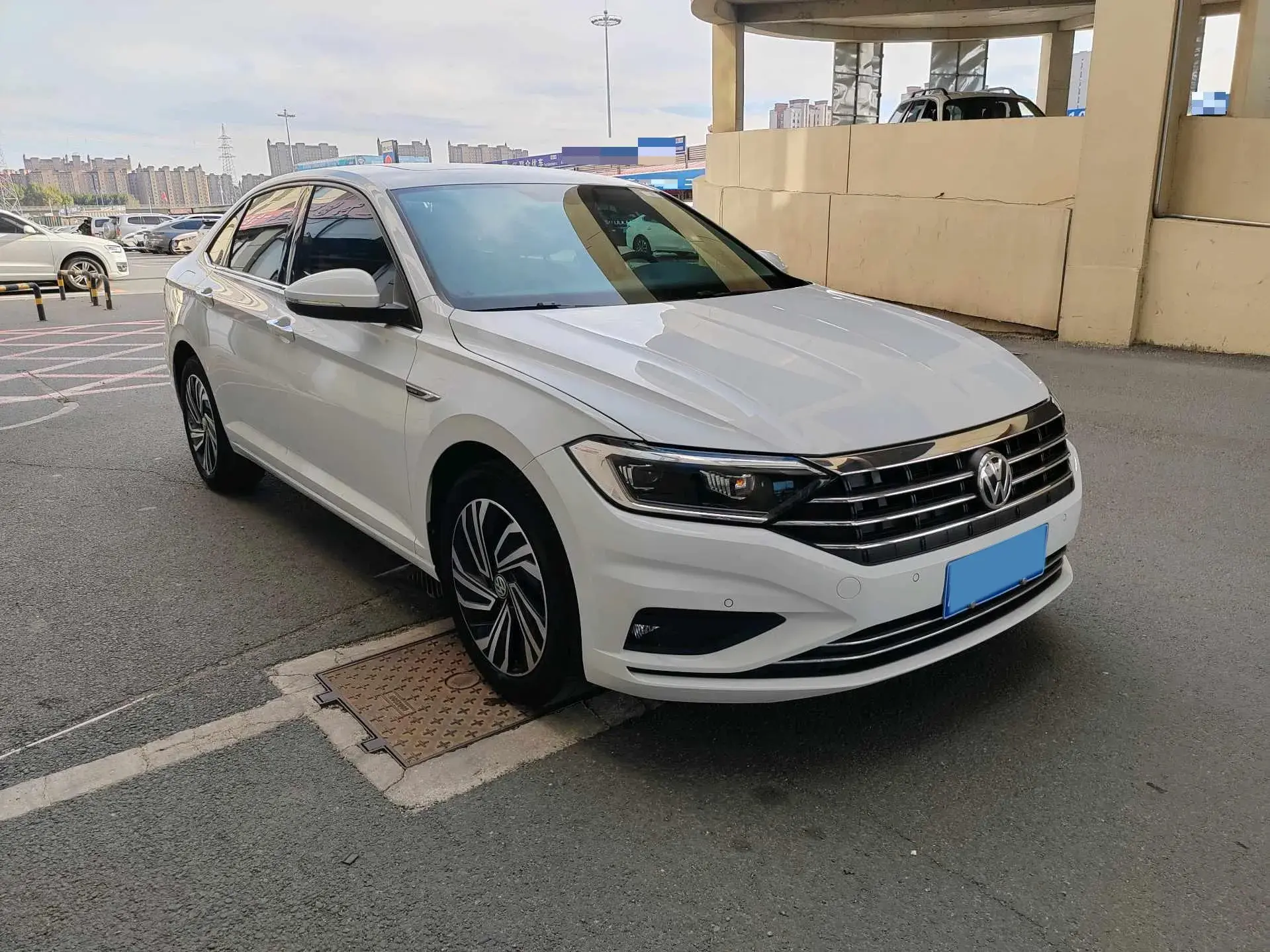 2020 VOLKSWAGEN SAGITAR thumbnail 3