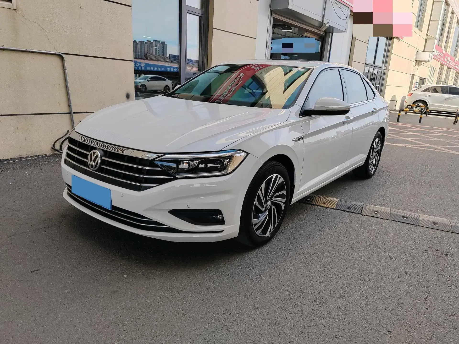 2020 VOLKSWAGEN SAGITAR view 1