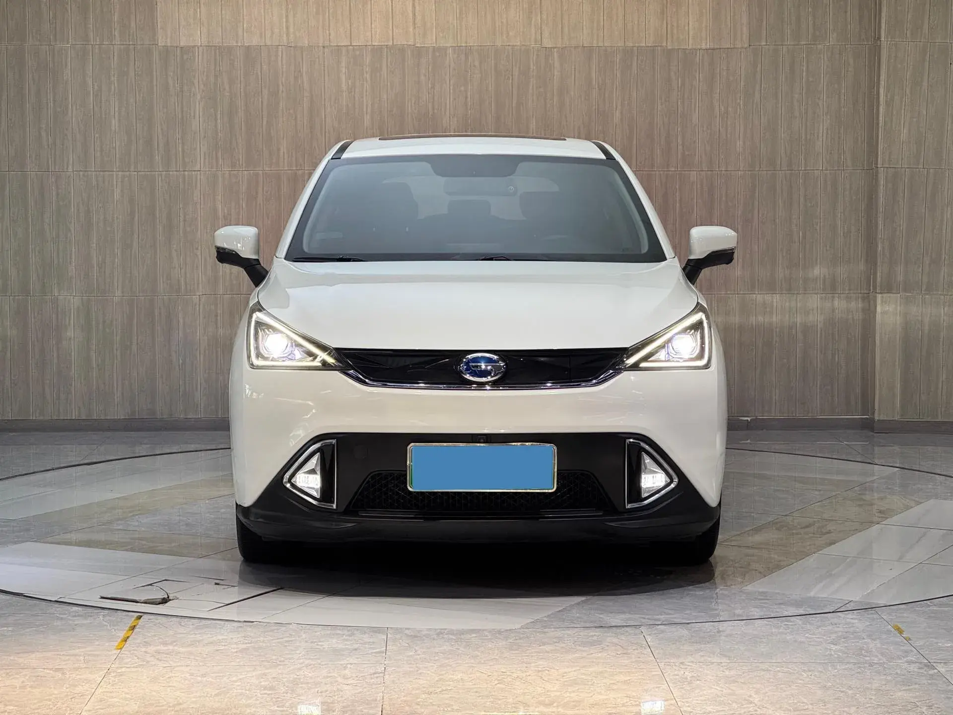 2017 AION TRUMPCHI thumbnail 2