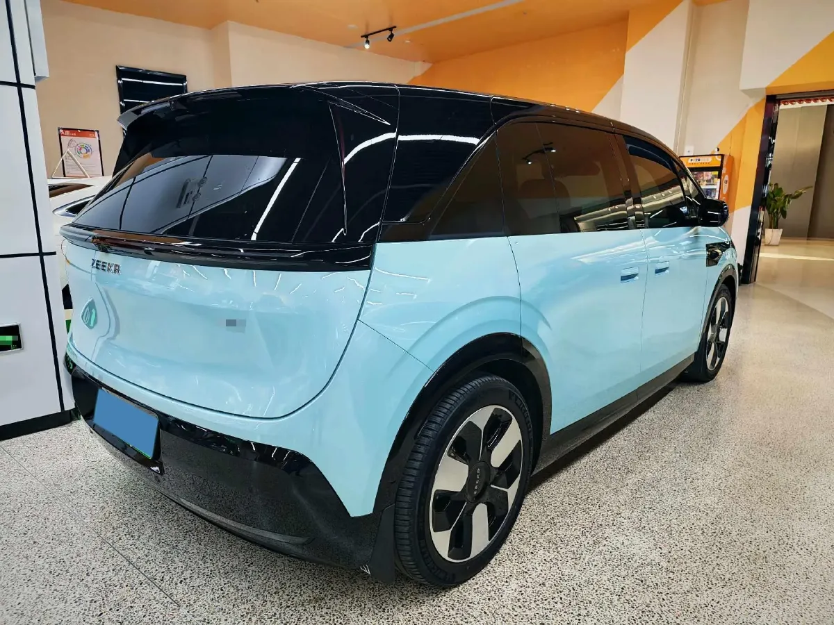 2025 Zeekr MIX BEV 102KWH,autocango,china used car exporter,china ev exporter,chinese used car exporter,chinese used ev exporter