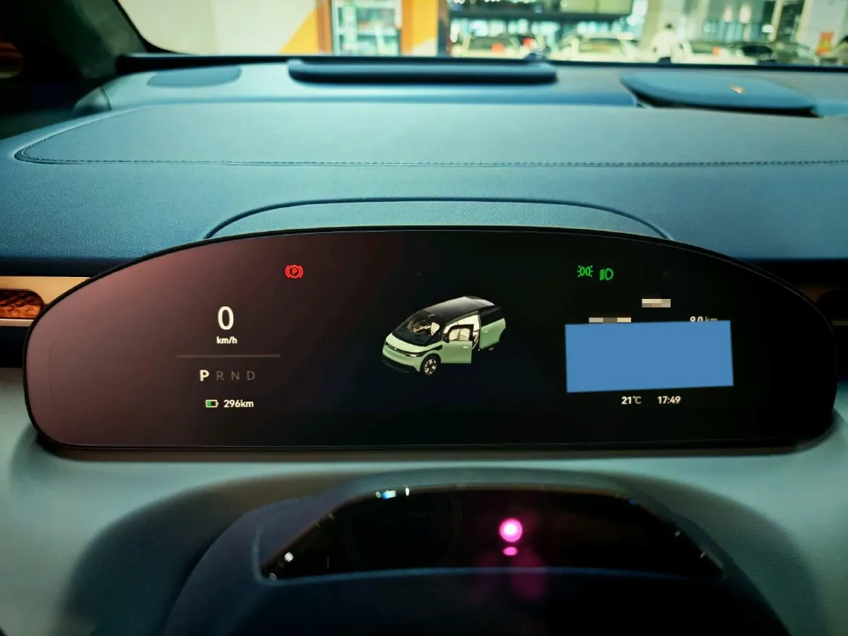 2025 Zeekr MIX BEV 102KWH,autocango,china used car exporter,china ev exporter,chinese used car exporter,chinese used ev exporter