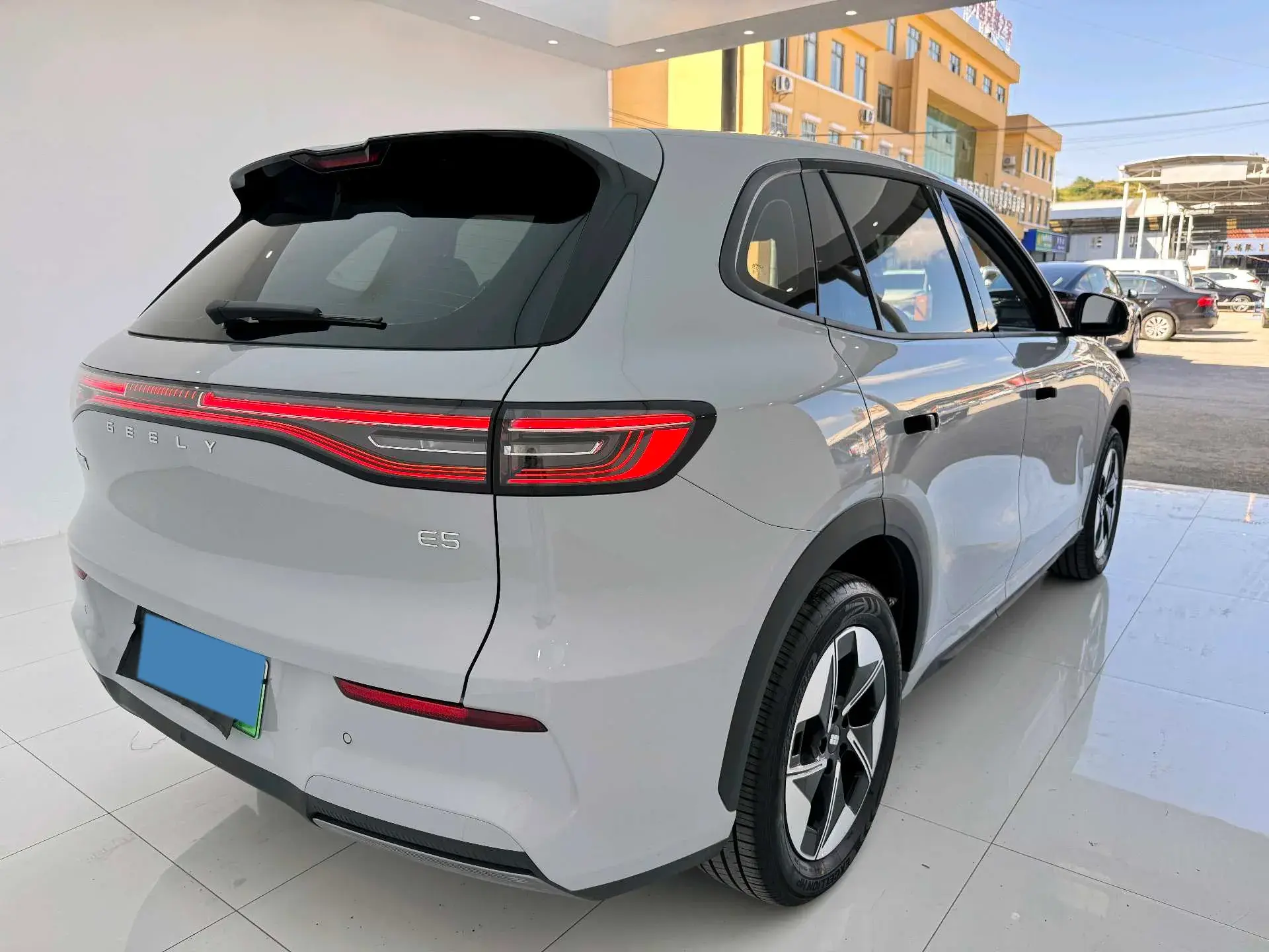 2024 GEELY GALAXY thumbnail 4