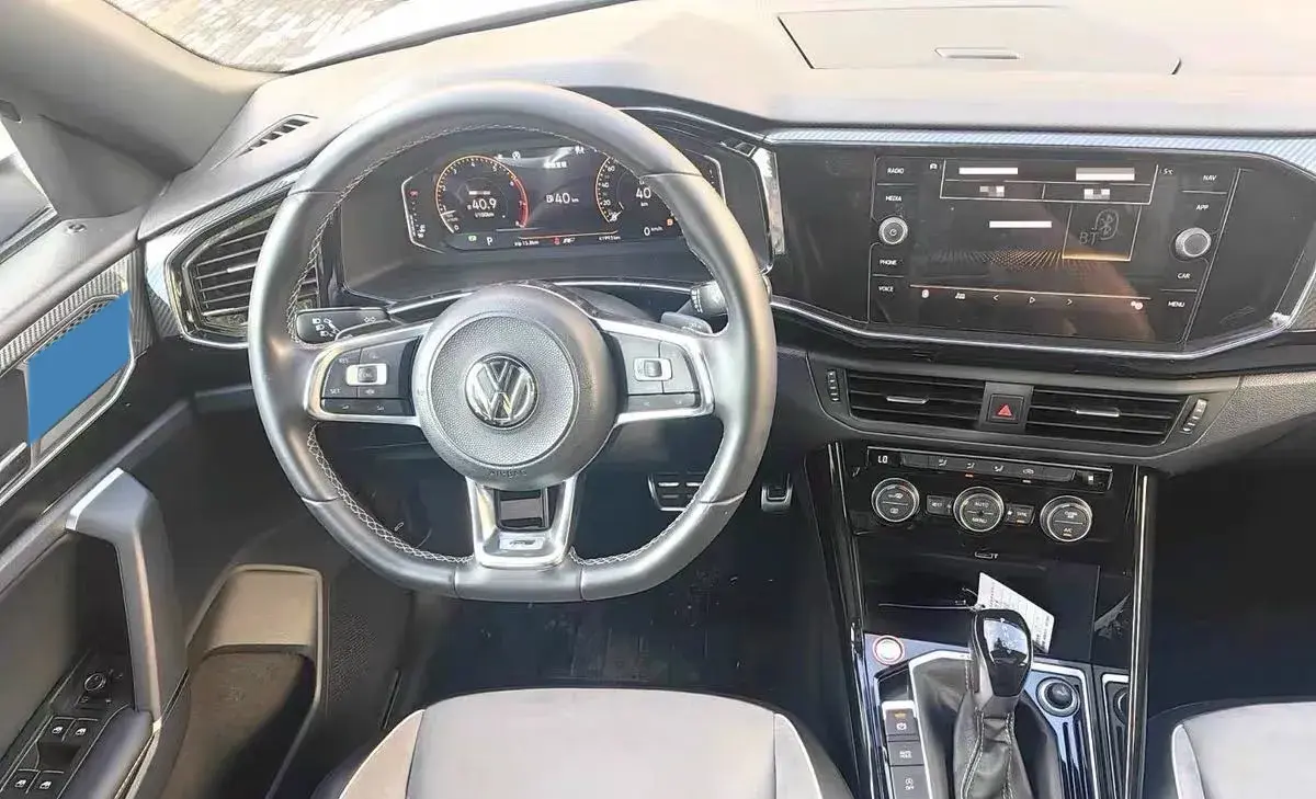 2019 VOLKSWAGEN TAYRON thumbnail 3