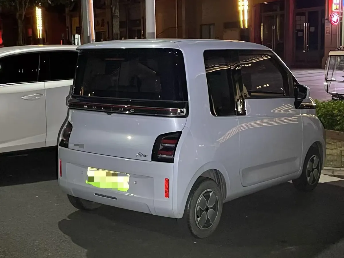 2023 WuLing Air ev BEV 26.7KWH,autocango,china used car exporter,china ev exporter,chinese used car exporter,chinese used ev exporter
