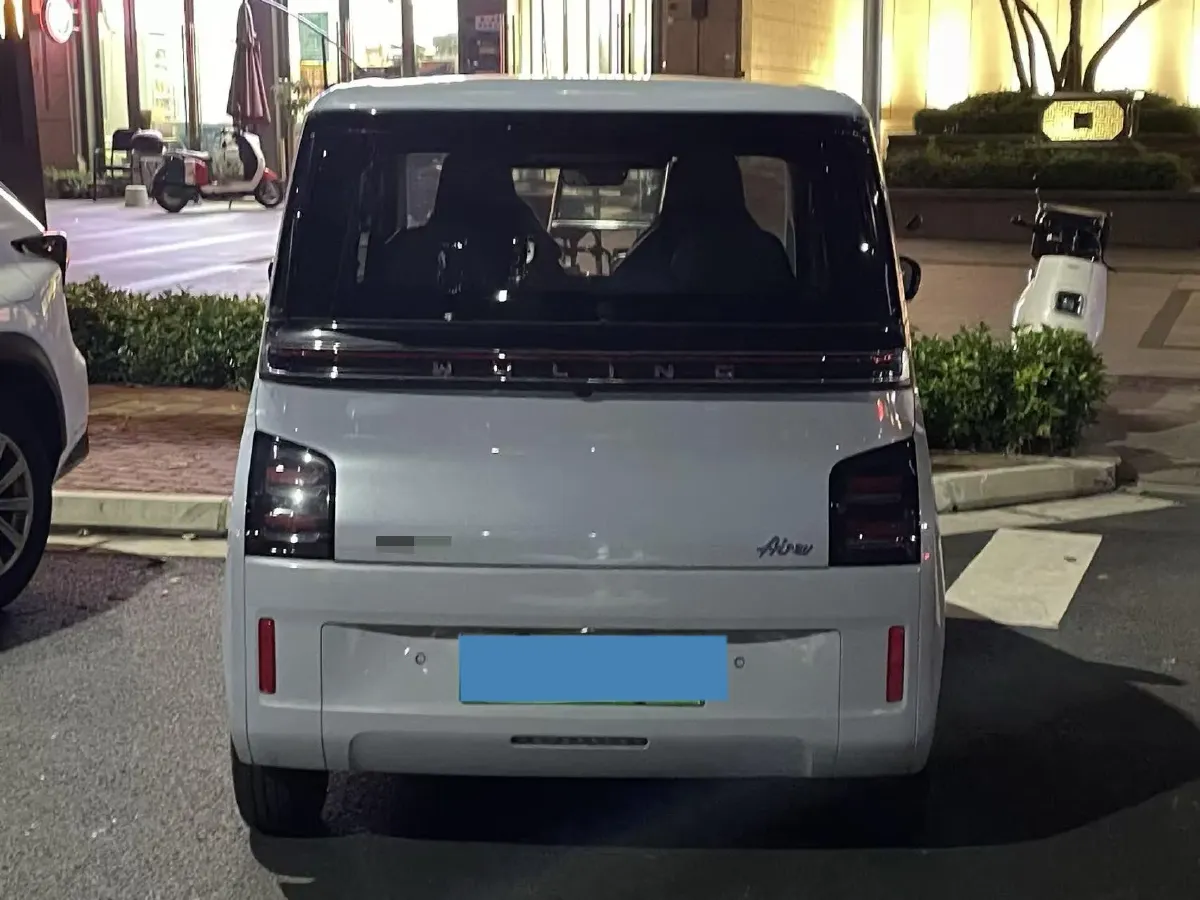 2023 WuLing Air ev BEV 26.7KWH,autocango,china used car exporter,china ev exporter,chinese used car exporter,chinese used ev exporter