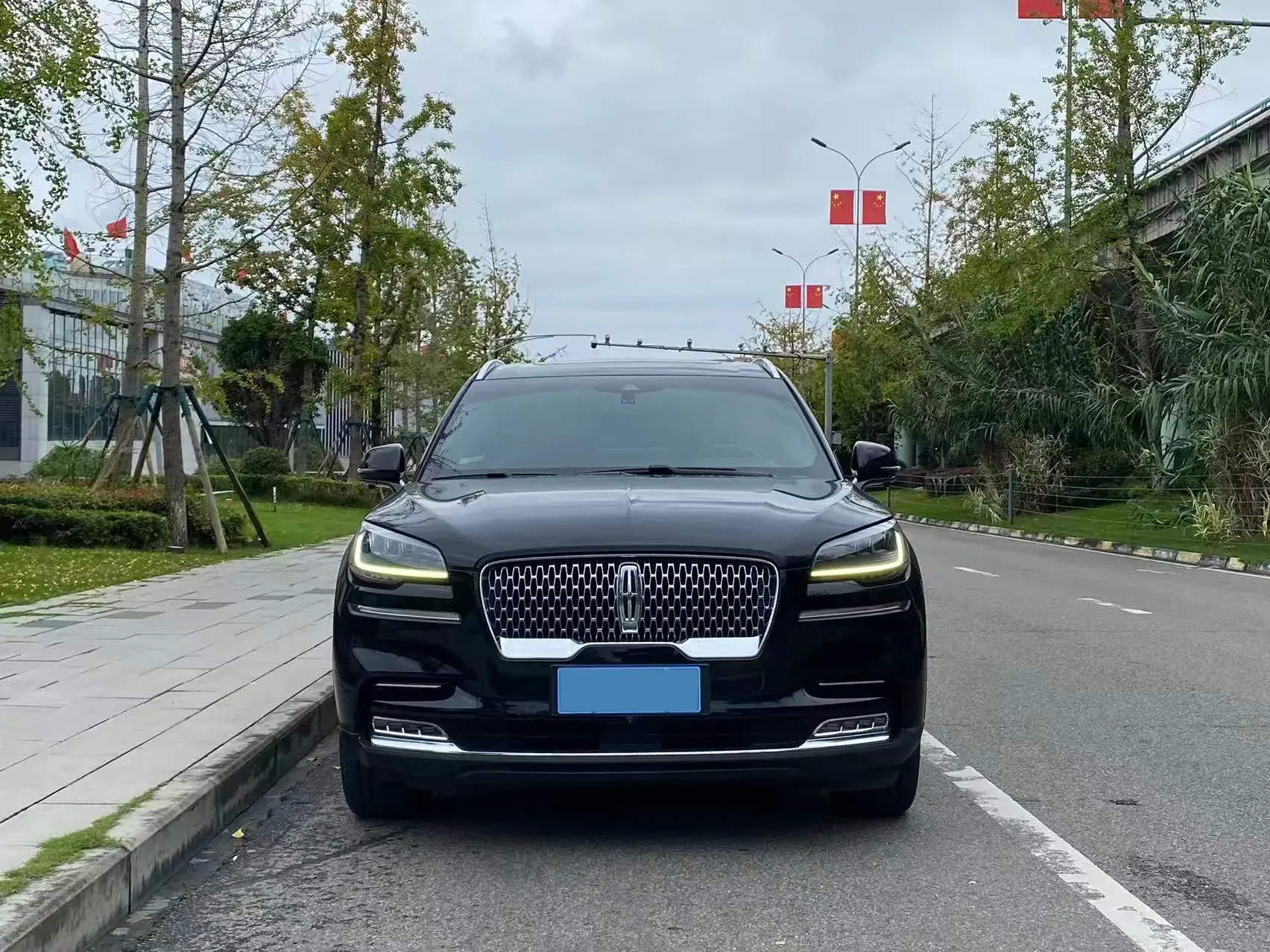 2021 LINCOLN AVIATOR thumbnail 2