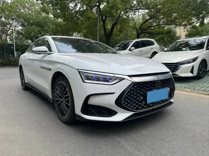 2022 BYD HAN thumbnail 3