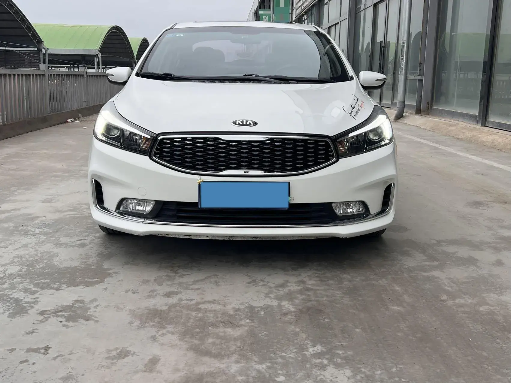 2017 KIA K3 thumbnail 2