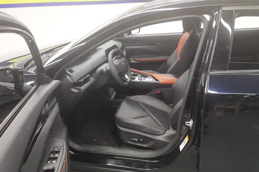 2023 CHANGAN UNI-V thumbnail 3